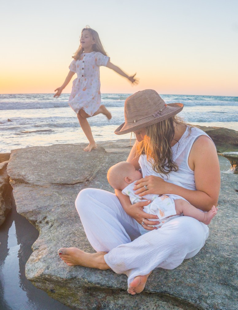 SpecialMotherDaughterMomentsCableBeach